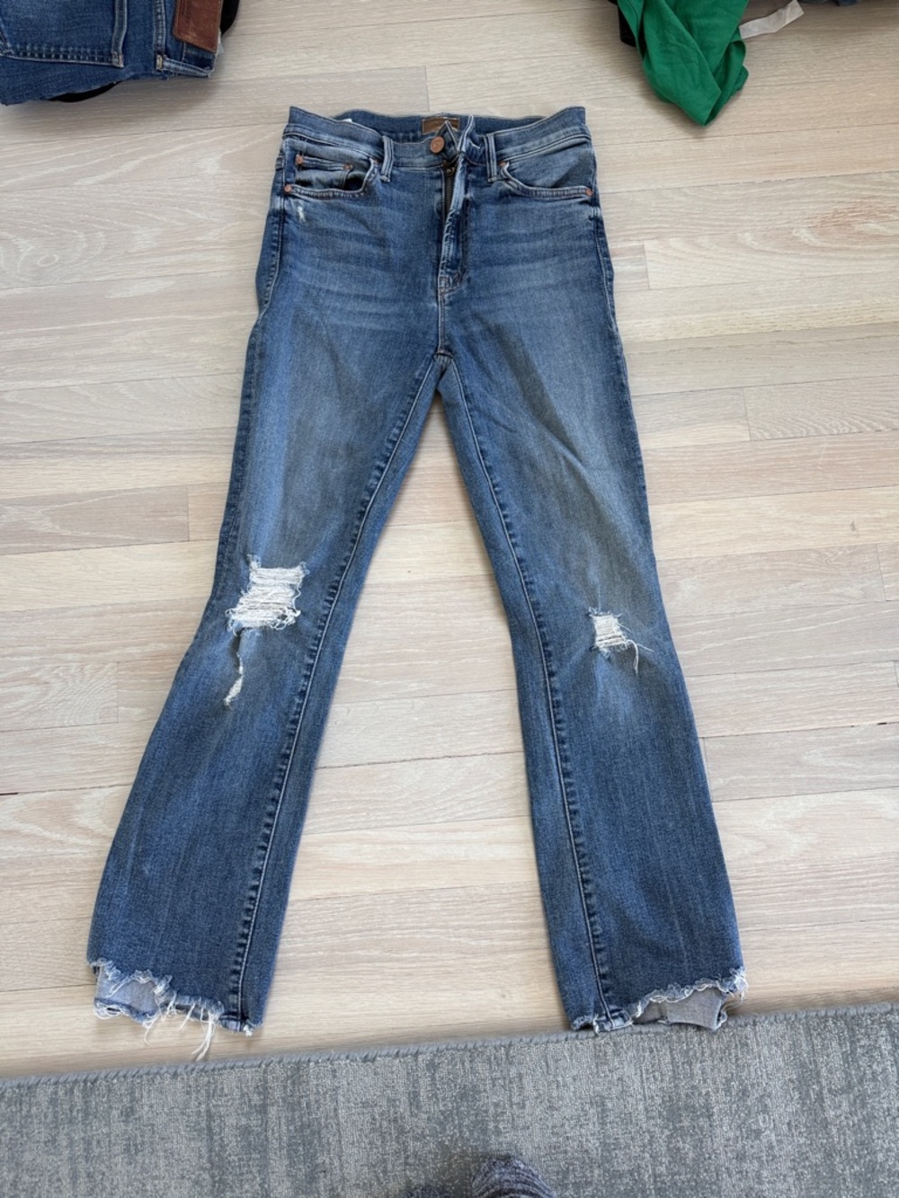 Mother insider crop step chew jeans